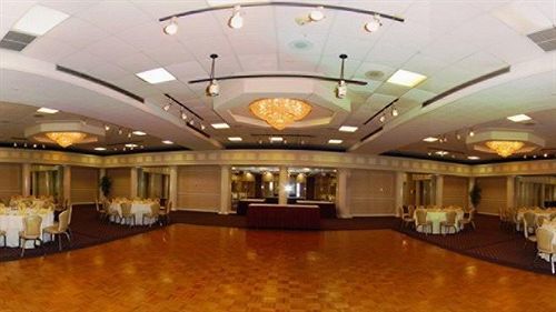 Quality Inn & Conference Center Maple Shade ภายนอก รูปภาพ